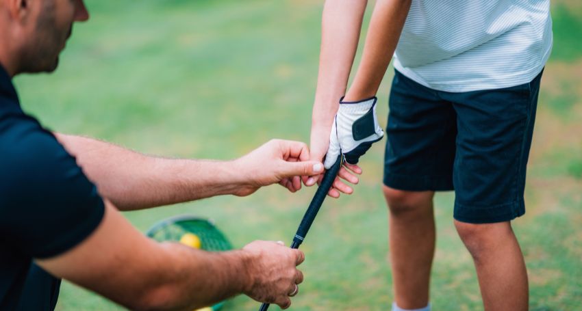 how do you custom fit golf clubs​